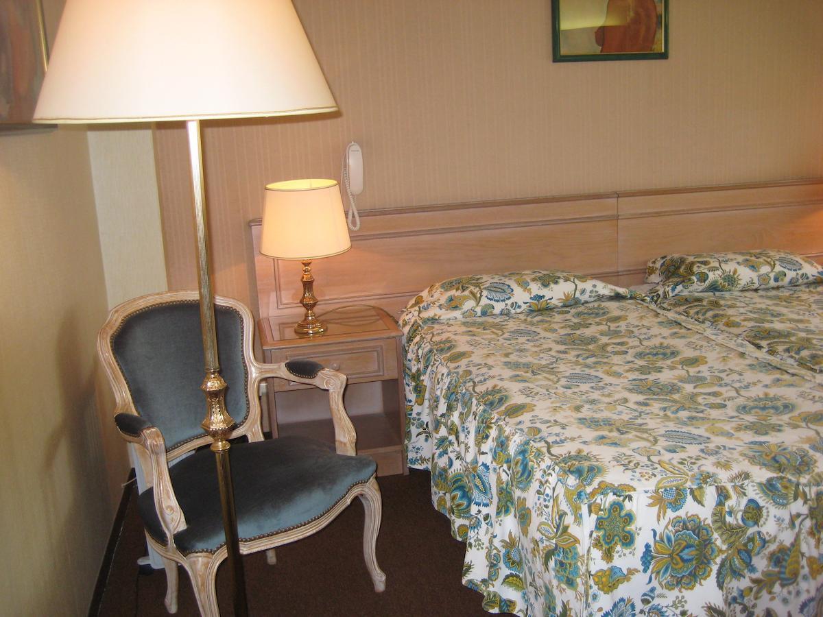 Hotel Bellevue De Tradition Familiale モルサンス 部屋 写真